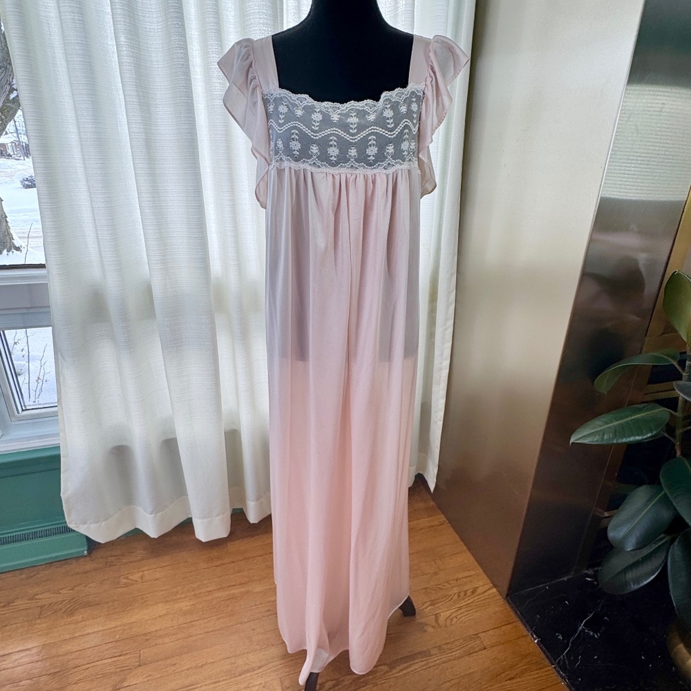 Vintage 1970s nursing nightgown, Perri-Ann lingerie, modern size 14/16 (L/XL)